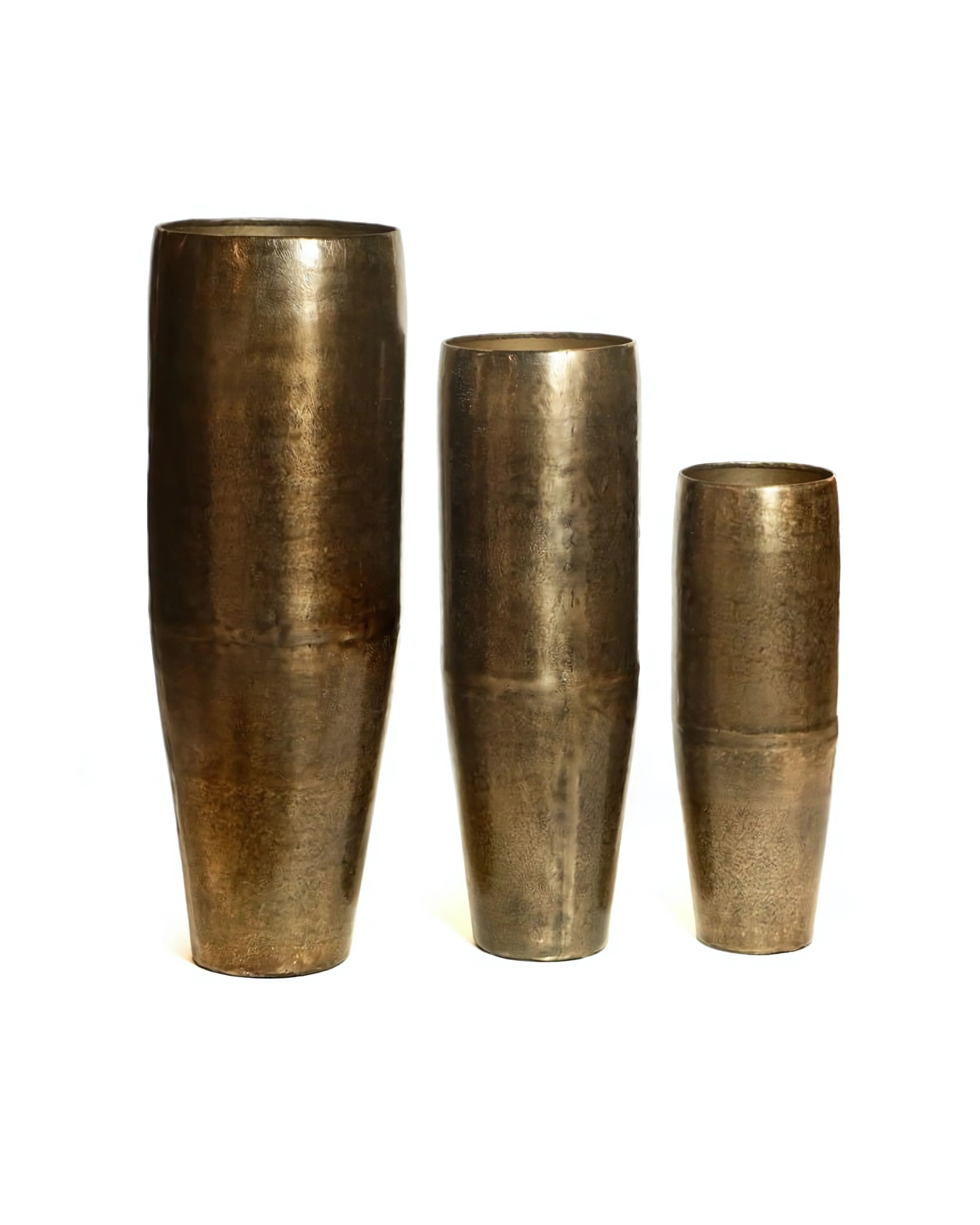 סט 3 אגרטלי מתכת זהב – Golden Trio Vases