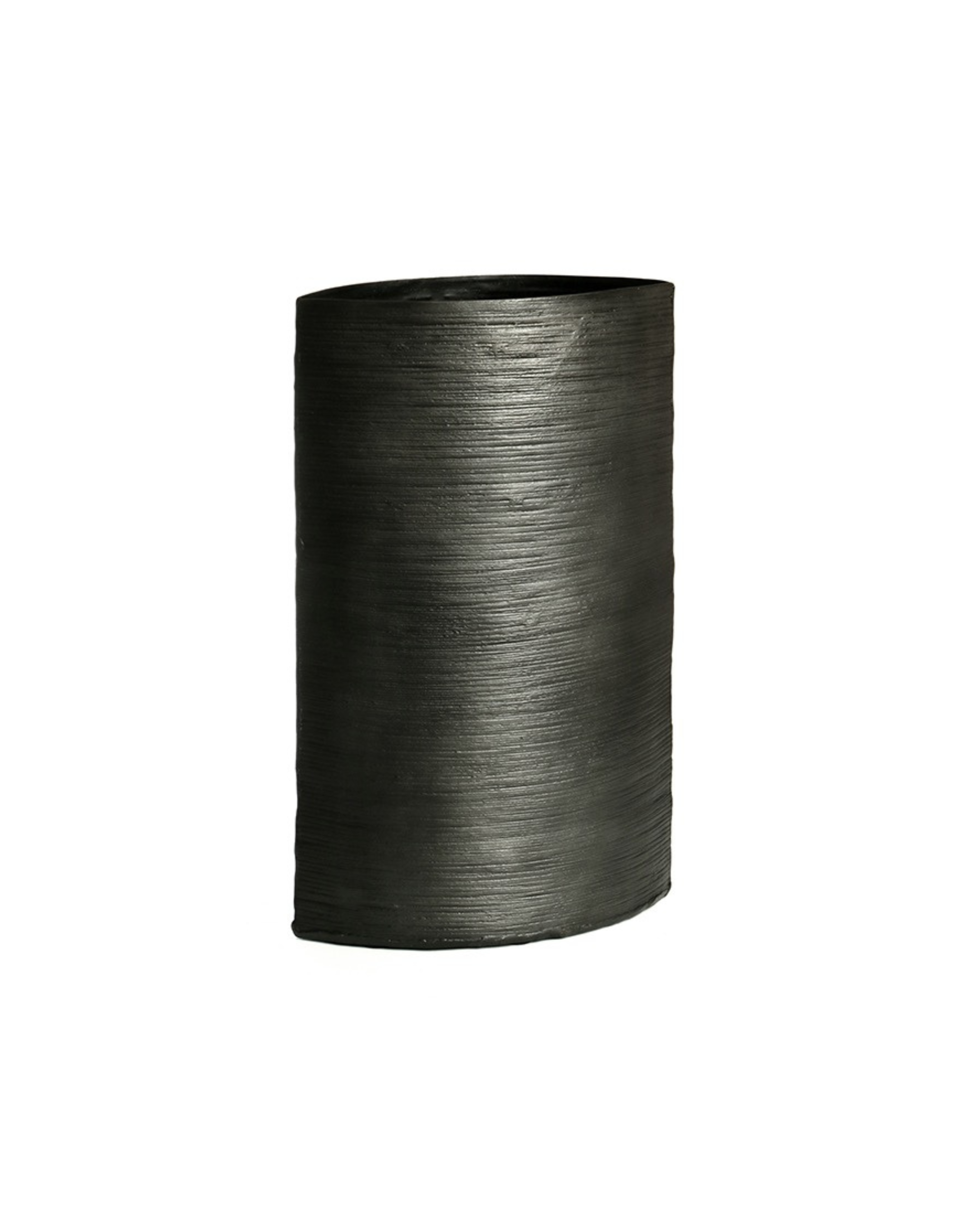 אגרטל מתכת מחורץ אפור – Grey Ribbed Vase